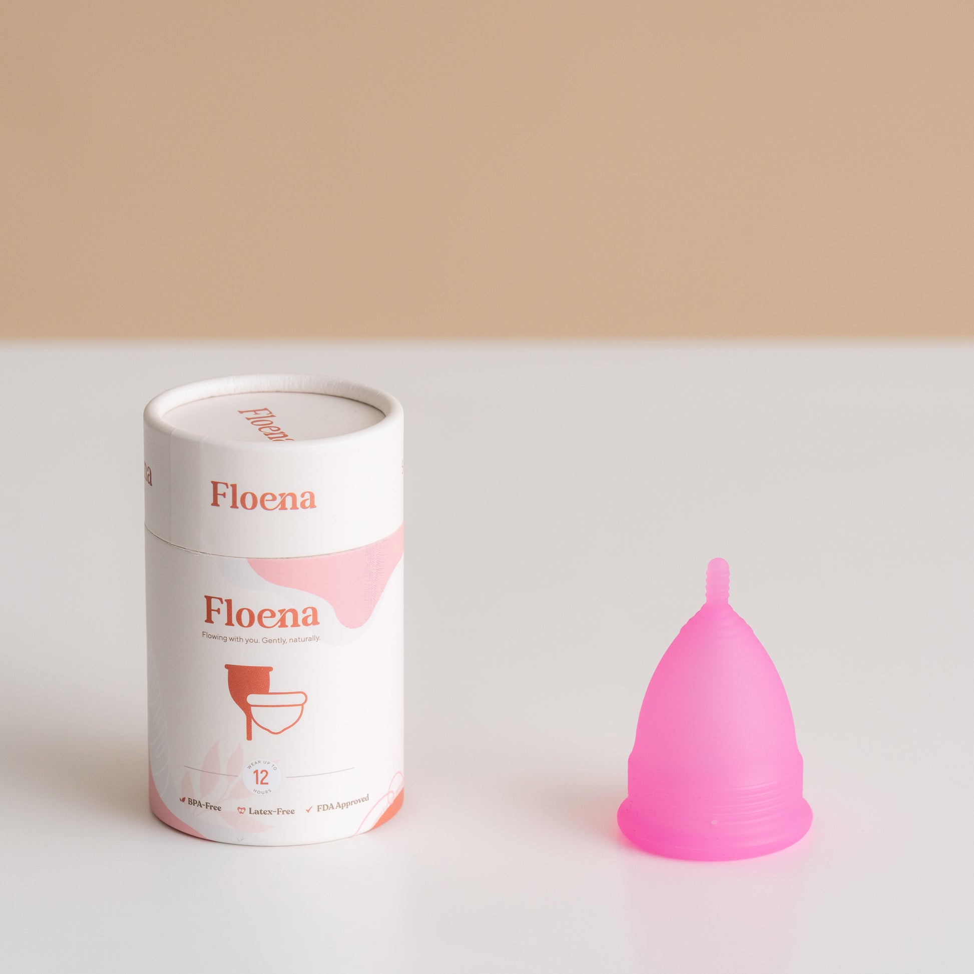 Floena Menstrual Cup — roza menstrualna skodelica iz mehkega medicinskega silikona, do 12 ur zaščite brez puščanja za plavanje, spanje ali vsakodnevno nošenje